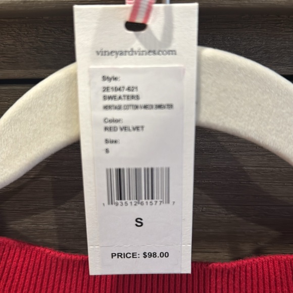 Vineyard Vines Red Sweater size small - Picture 3 of 3